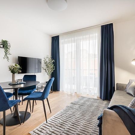 Rose Garden Apartments بودابست الغرفة الصورة