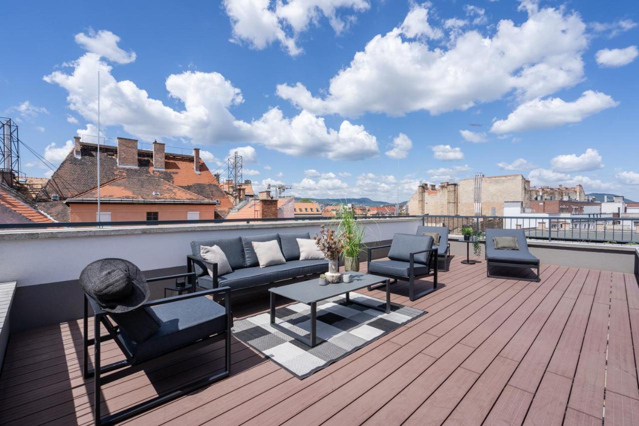 Rose Garden Apartments بودابست الغرفة الصورة