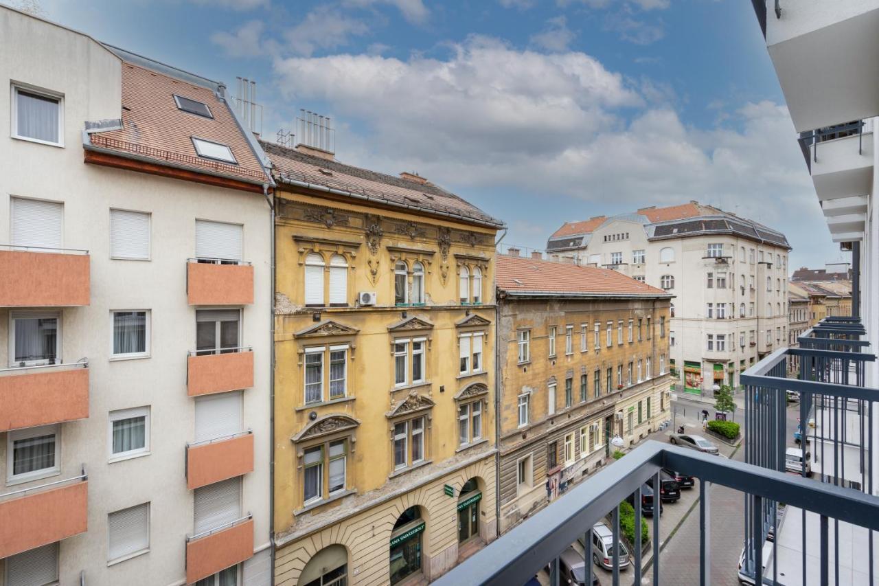 Rose Garden Apartments بودابست الغرفة الصورة