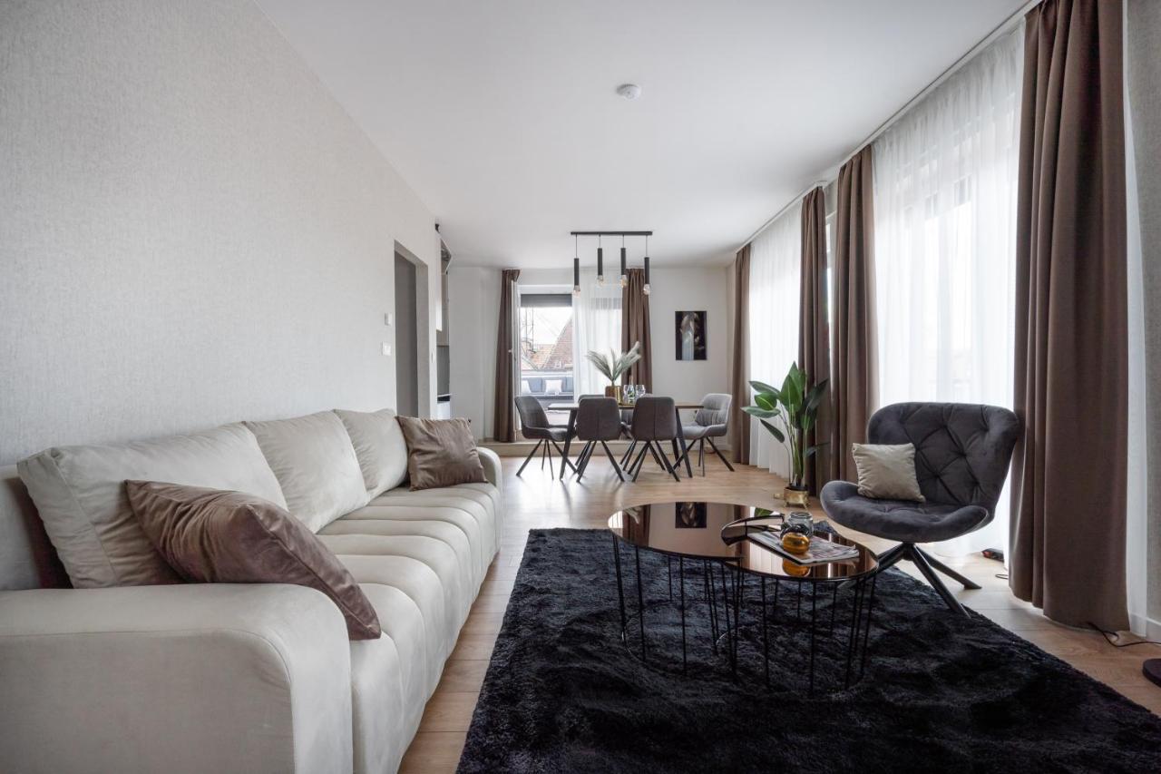 Rose Garden Apartments بودابست الغرفة الصورة